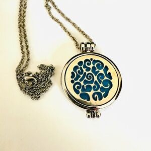 Decorative Silvertone Aromatherapy Necklace Pendant Oil Diffuser With 24” Chain